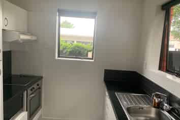 2b Coles Place, Saint Albans