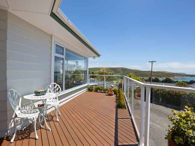 16 Mana View Road, Paremata