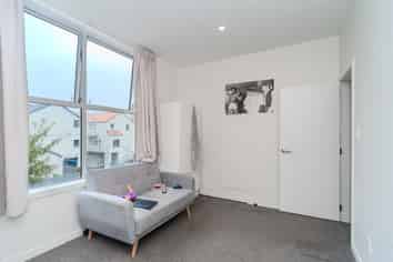 B/155 Ghuznee Street, Wellington Central