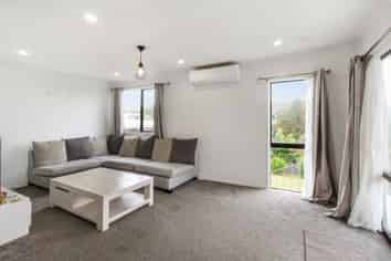 1/18 Coombe Ave, Otara