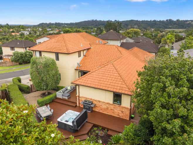 26 Greenbough Lane, Greenhithe