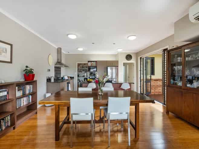 26 Greenbough Lane, Greenhithe