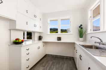 3 Tiwakawaka Grove, Heretaunga