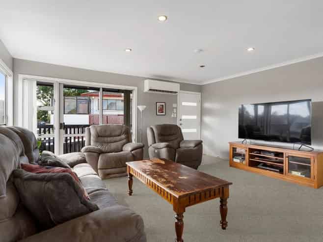 152 Everglade Drive, Totara Heights