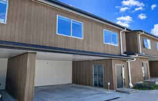 2/10 Gazeley Avenue, Silverdale