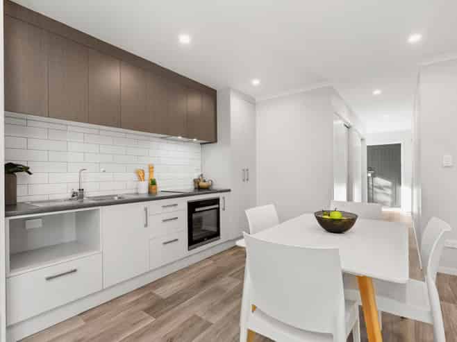 2/10 Gazeley Avenue, Silverdale