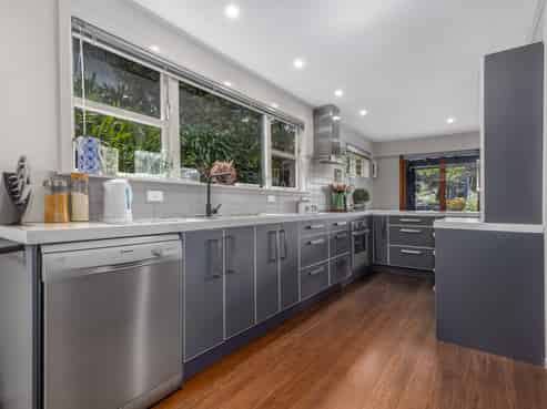 48 Seaview Road, Paremata