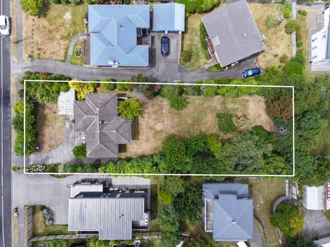 5 Mere Road, Taupo
