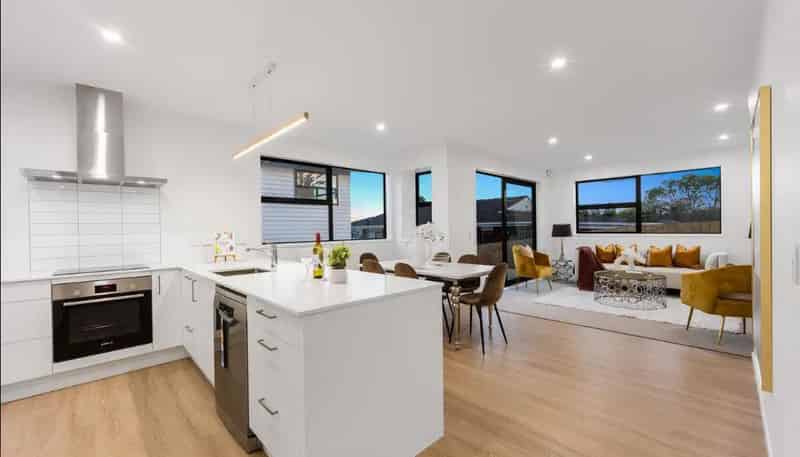 5/71 West Coast Road, Glen Eden