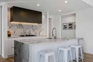 46 McQuillan Avenue, Woodend