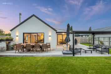 46 McQuillan Avenue, Woodend