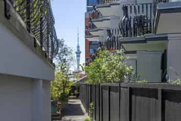 2F/30 Randolph Street, Eden Terrace