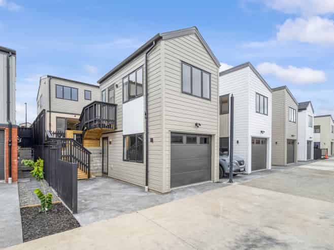 26 Toetoe Street, Westgate