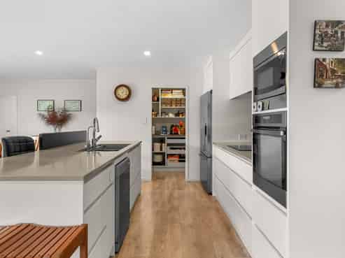 1611 State Highway 14, Maungatapere