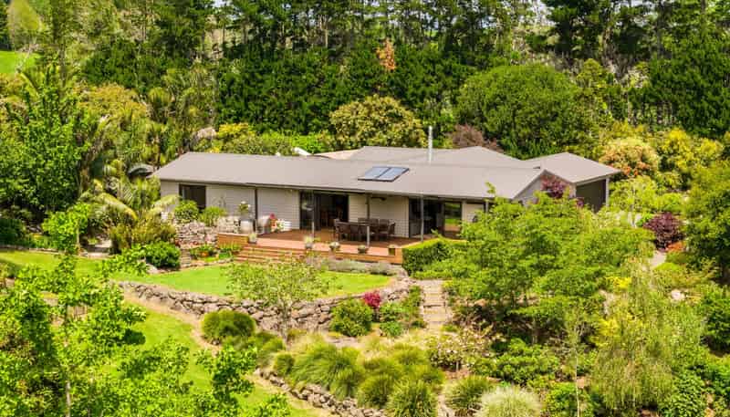 1611 State Highway 14, Maungatapere