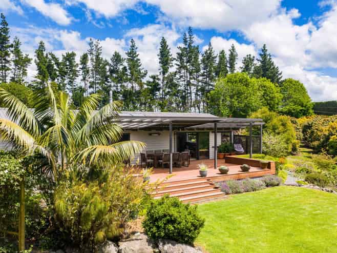 1611 State Highway 14, Maungatapere