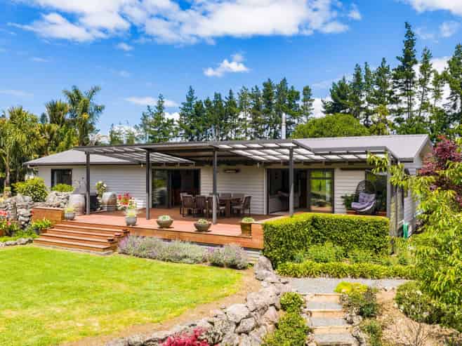 1611 State Highway 14, Maungatapere