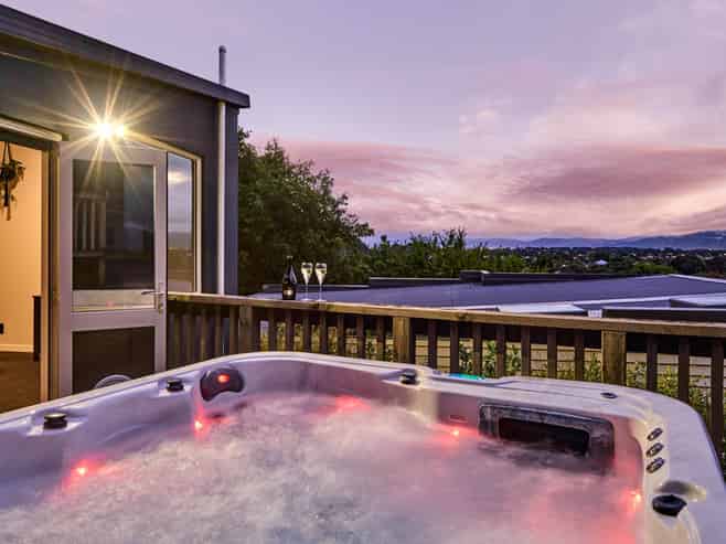 71 Wyndrum Avenue, Waterloo