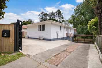 78 Helena Street, Massey