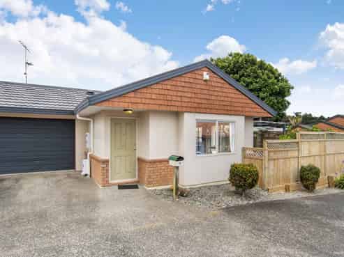 10/520 Don Buck Road, Massey