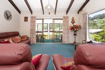 51 Percy Dyett Drive, Karori