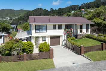 51 Percy Dyett Drive, Karori