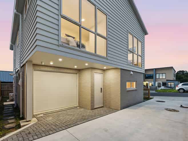 6A Kaimai Avenue, Massey