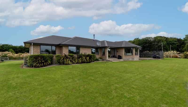 33 Marama Avenue South, Otatara