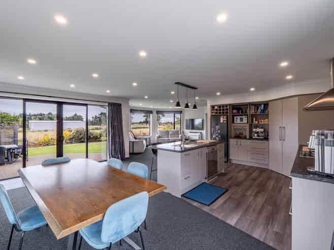 33 Marama Avenue South, Otatara