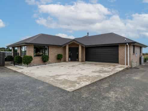 33 Marama Avenue South, Otatara