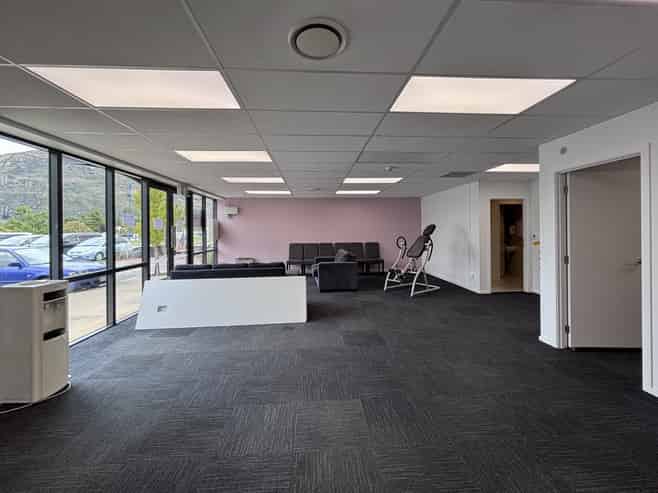 Red Oaks Retail - Where Business Meets Adventure