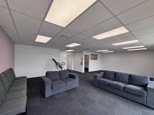 Red Oaks Retail - Where Business Meets Adventure