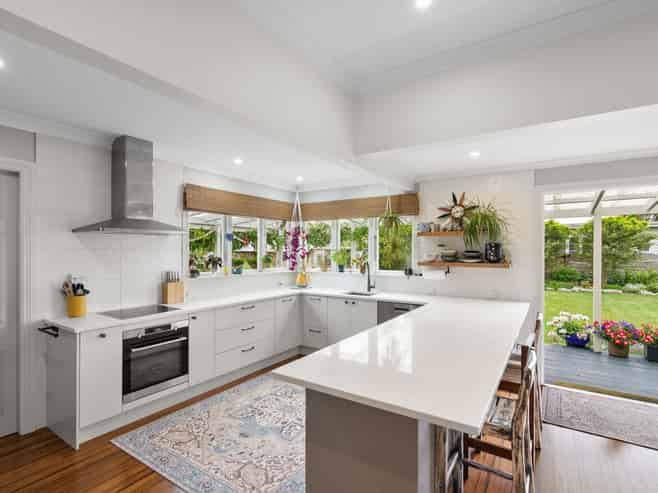 37 Kiharoa Street, Otaki Beach