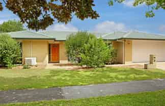 6 Cottesmore Place, Huntington Park