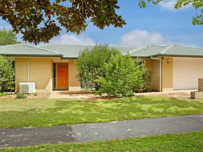 6 Cottesmore Place, Huntington Park
