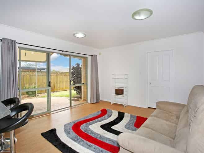 6 Cottesmore Place, Huntington Park