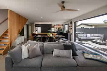 134 Karewa Parade, Papamoa