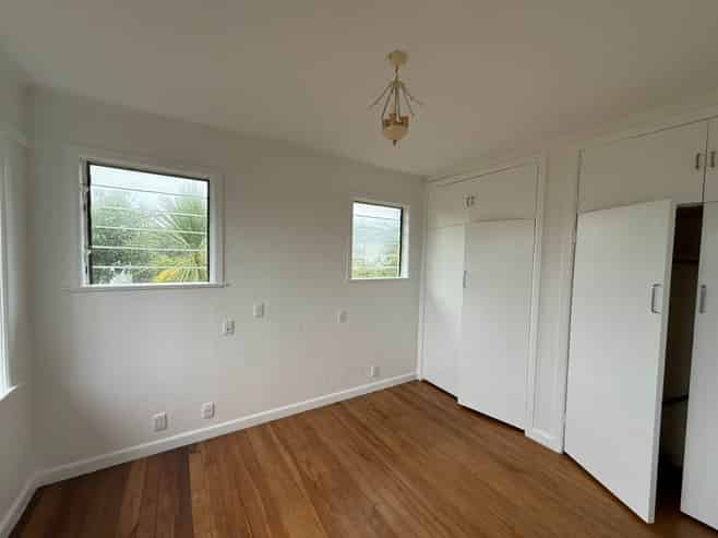 10 Wairere Road, Torbay