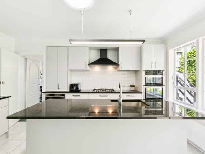 8 Lethenty Way, Karori