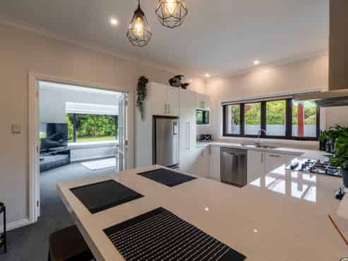 17 Raeburn Avenue, Otatara