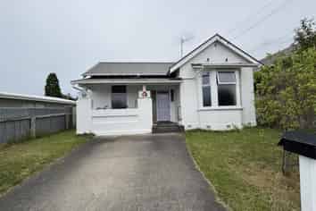 24 Plymouth Street, Whanganui