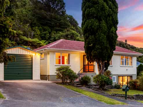 54 Kowhai Street, Wainuiomata