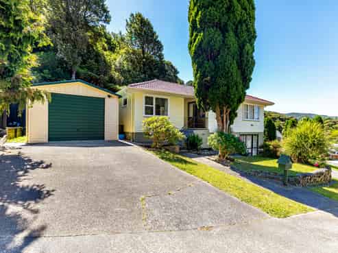 54 Kowhai Street, Wainuiomata