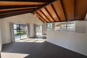 B/10 Jackman Ave, Whitianga