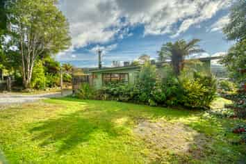 1903 Lake Mitchells Road, Inchbonnie