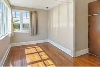 120 Lincoln Road, Addington