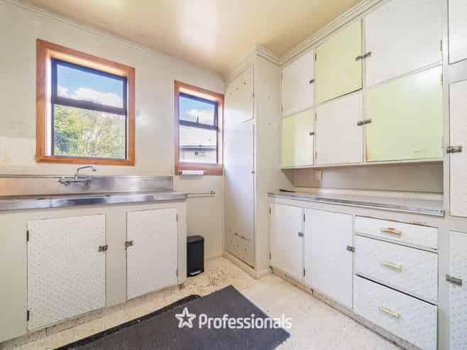 14 Norris Grove, Taita