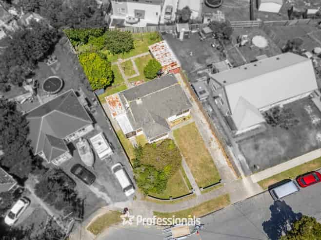 14 Norris Grove, Taita