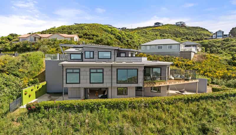 35 Grumman Lane, Newlands