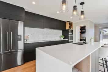 14 Braeburn Crescent, Swannanoa